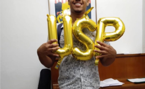 Aluno Jose Dias da escola de música notas de ouro é primeiro lugar pela usp